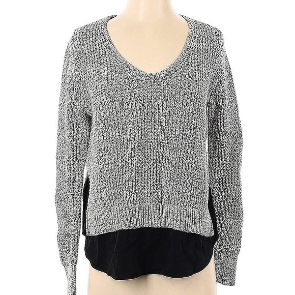 Banana Republic Sweaters - Banana Republic Sweater